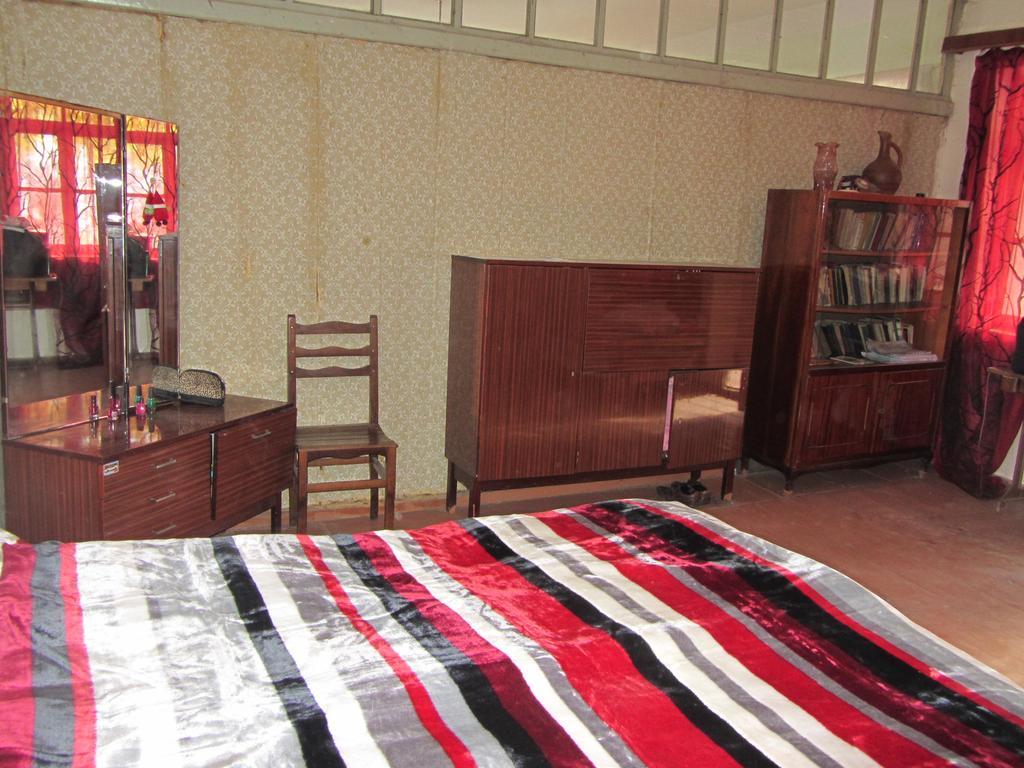 מסטיה Guest House Adelina מראה חיצוני תמונה