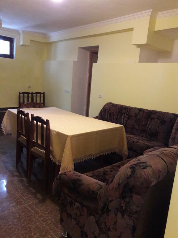 מסטיה Guest House Adelina מראה חיצוני תמונה
