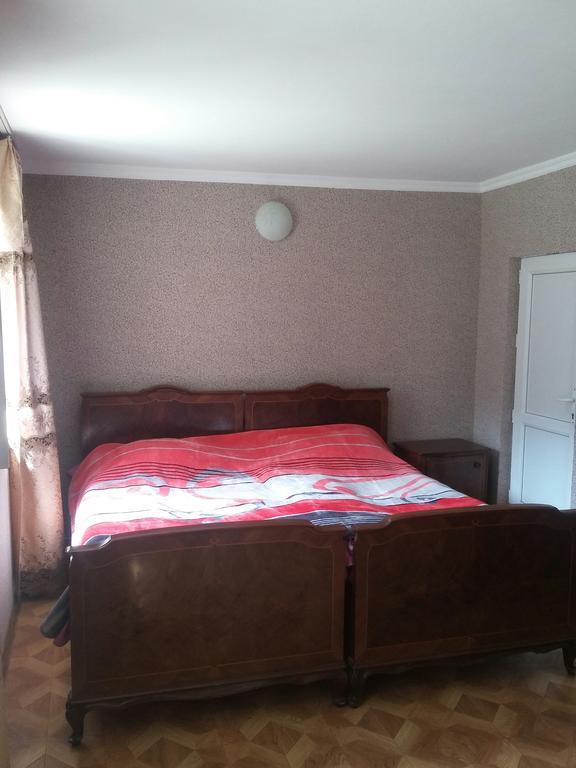 מסטיה Guest House Adelina מראה חיצוני תמונה