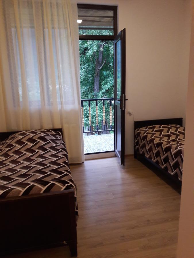 מסטיה Guest House Adelina מראה חיצוני תמונה
