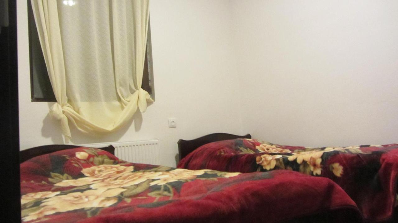 מסטיה Guest House Adelina מראה חיצוני תמונה
