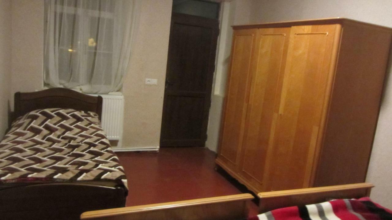 מסטיה Guest House Adelina מראה חיצוני תמונה